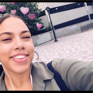 Meet your Posher, Arianna